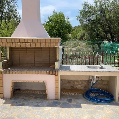 Panselinos 公寓 梅加尼西岛